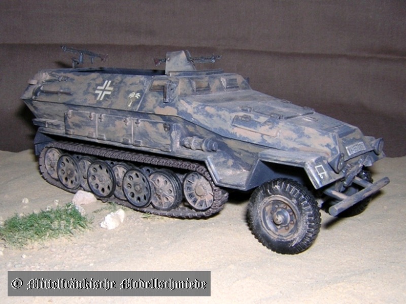 sdKfz251B2.jpg (100163 Byte)